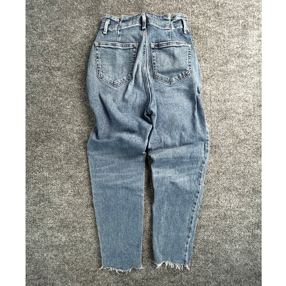 Hollister Ultra High Rise Mom Jeans Women’s 0S W24 L25 Raw Hem Size 0 - Picture 2 of 8